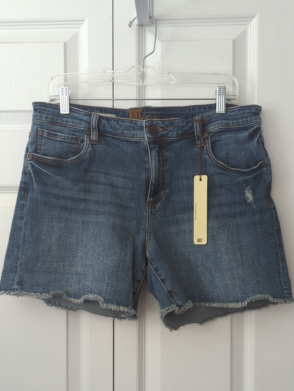 NWT! ~KUT FROM THE  KLOTH~ KATY BOYFRIEND STRETCH DENIM SHORTS-12
